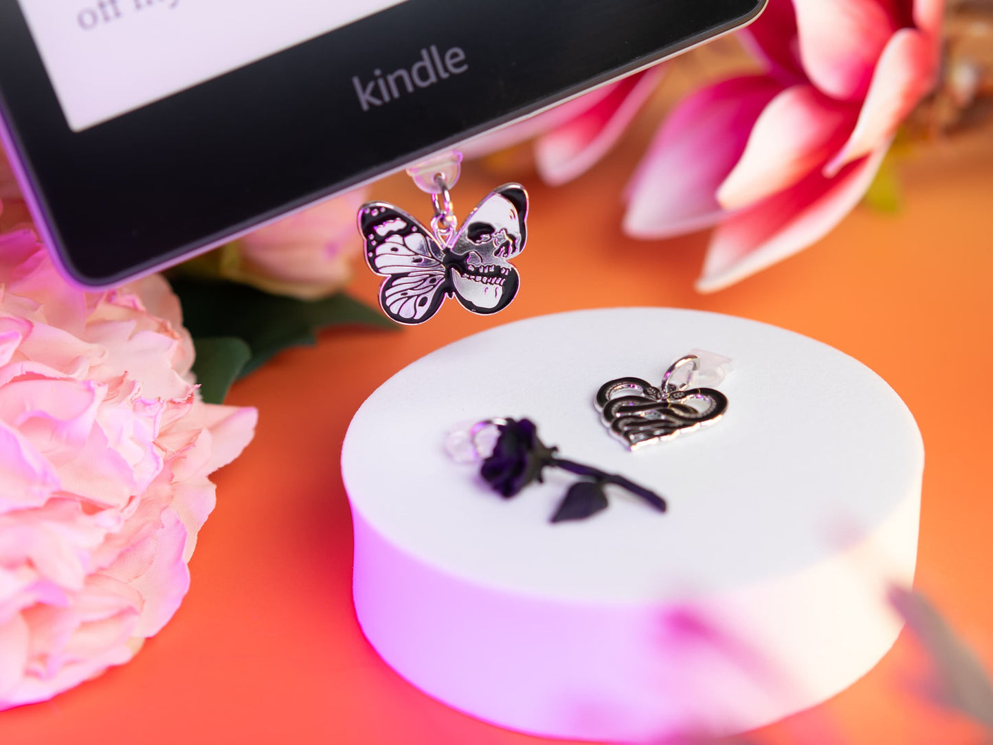 Dark Romance E-Reader and Kindle Charms